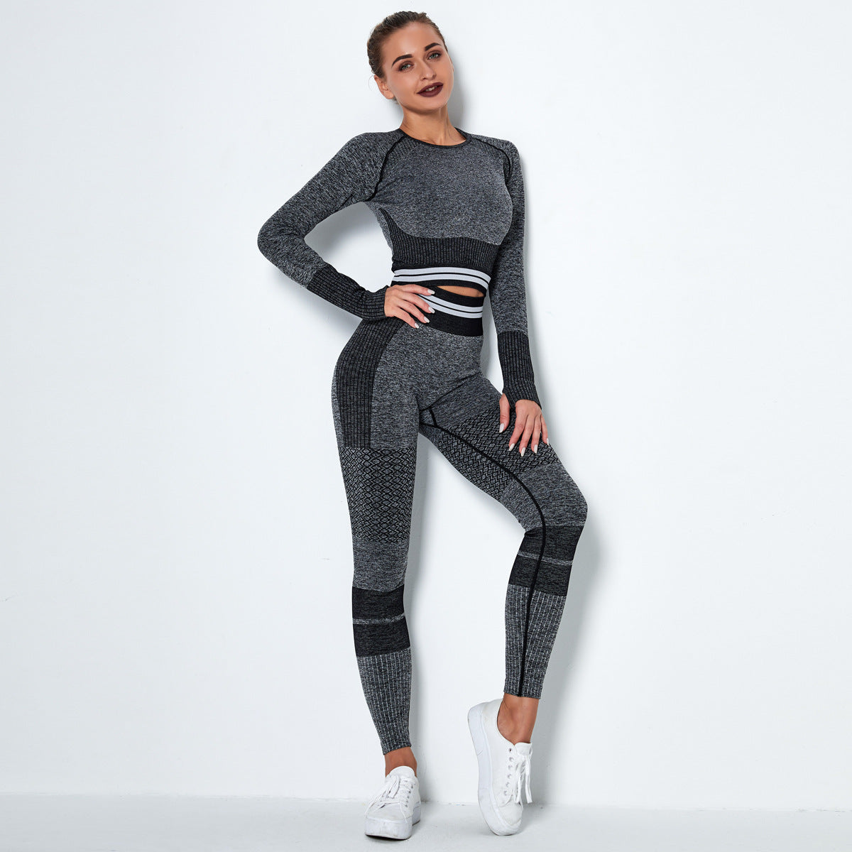2020 Women's Seamless Knitted Gym Set with Long Sleeves